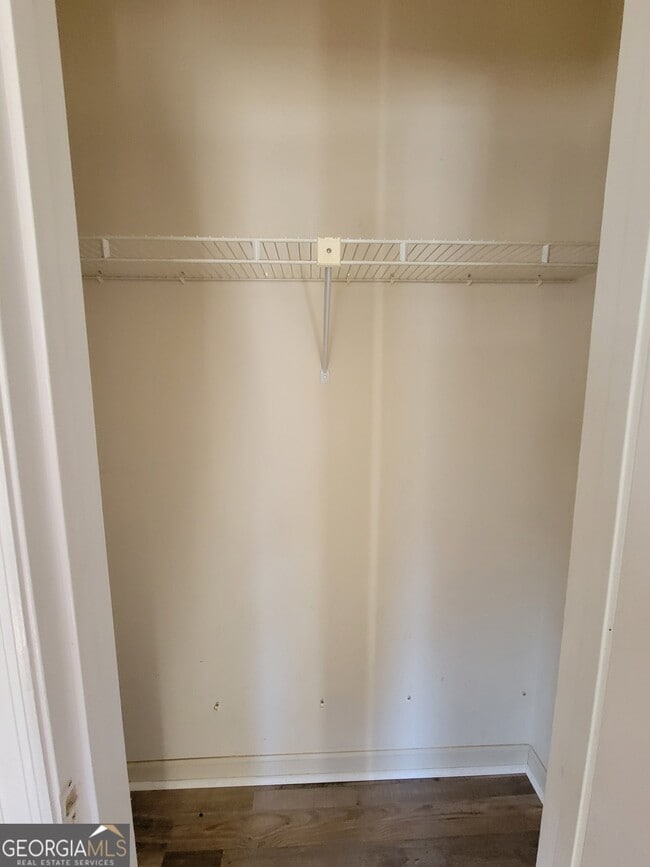 Building Photo - 2938 Bridge Dr