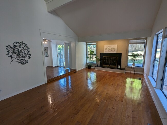 Building Photo - 10501 S Quebec Ave