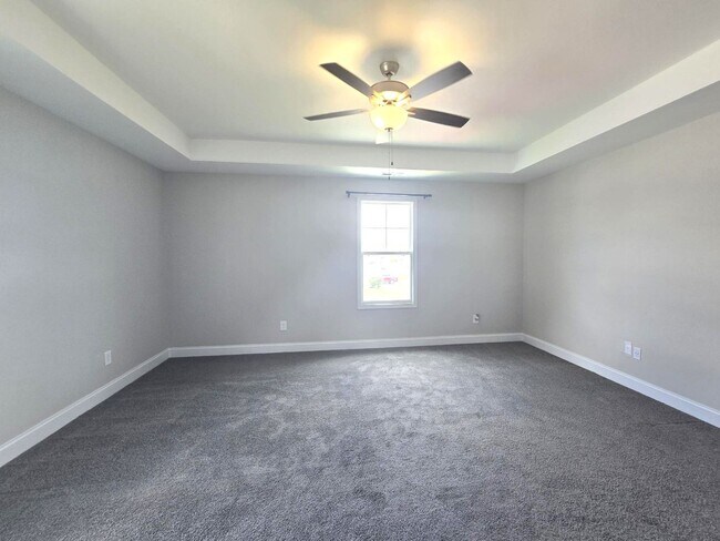 Building Photo - Raeford Rental
