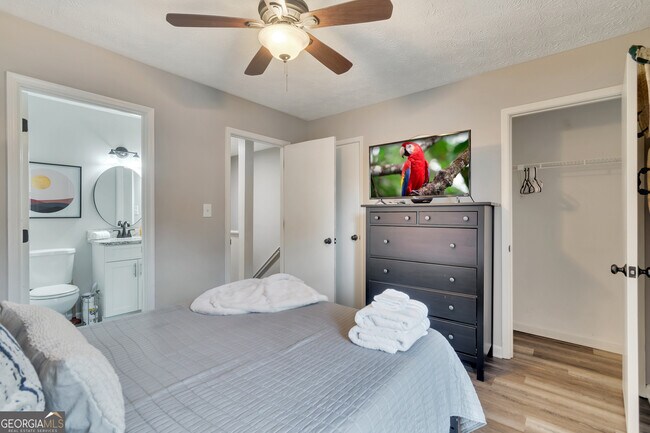 Building Photo - 1695 Wynndowne Trail