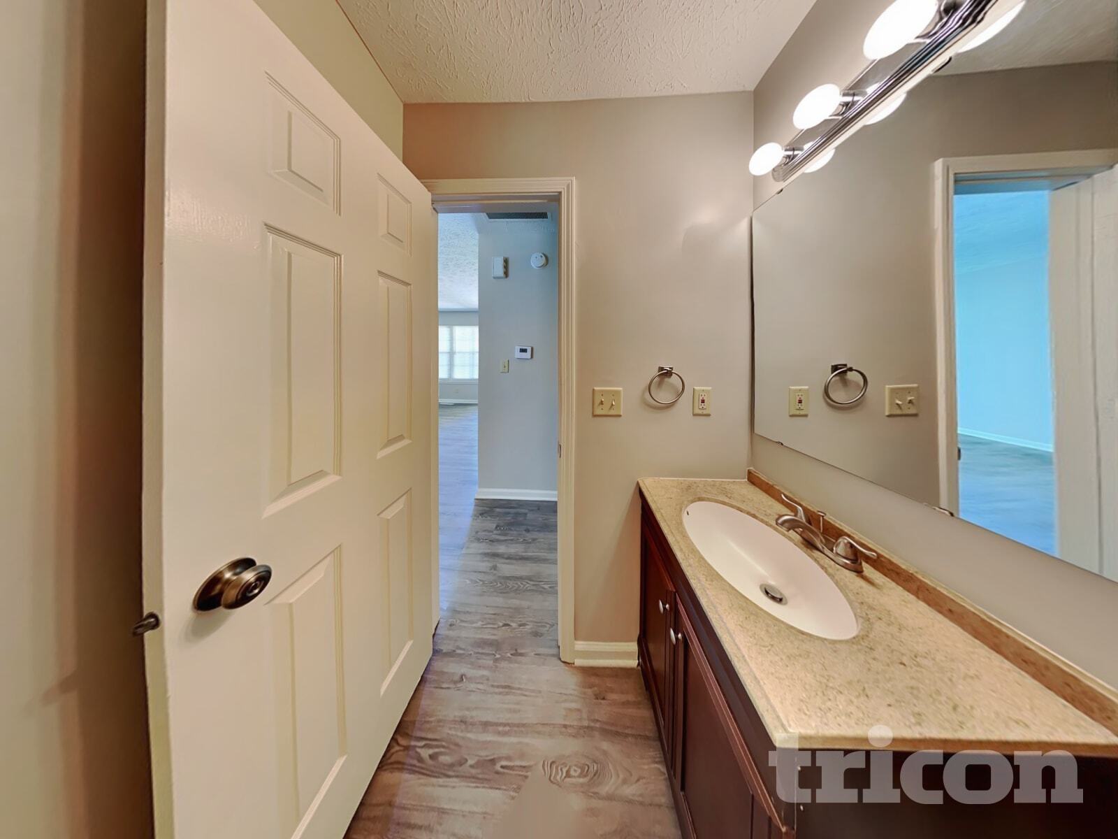 Building Photo - 5841 Beaufort Ln