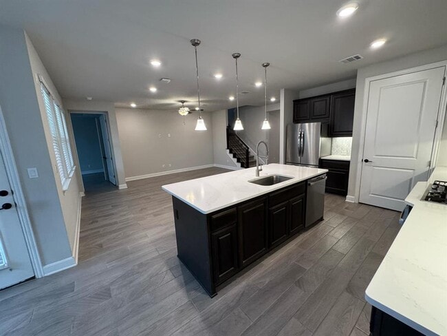 Building Photo - 19108 Fernando Trl