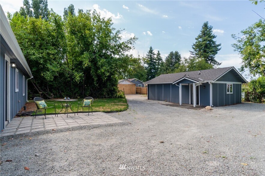 Building Photo - 210 SW 104th St