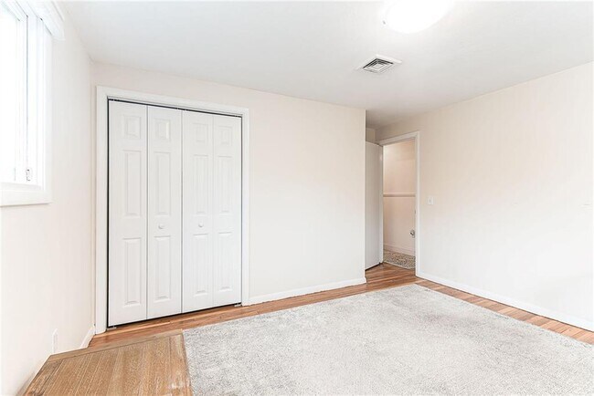Building Photo - 25 Stony Brook Dr