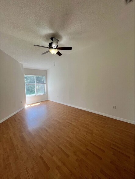 Building Photo - 13927 Corrine Key Pl