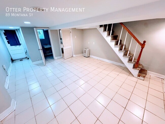 Building Photo - 89 Montana St