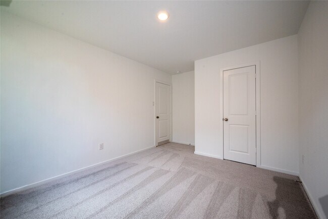 Building Photo - 6147 Sunburst Scarlet St