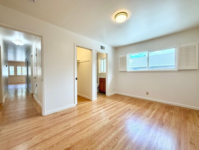 Building Photo - Newly Remodeled San Bruno Home - Easy SF/Silicon Valley Commute