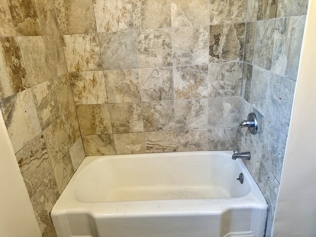 Building Photo - 6441 Baird Ave