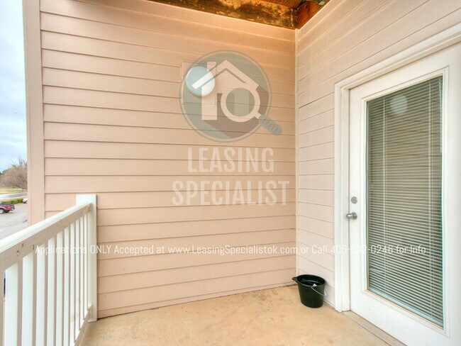 Building Photo - Spacious 4 Bed 4 Bath Furnished Condo at T...