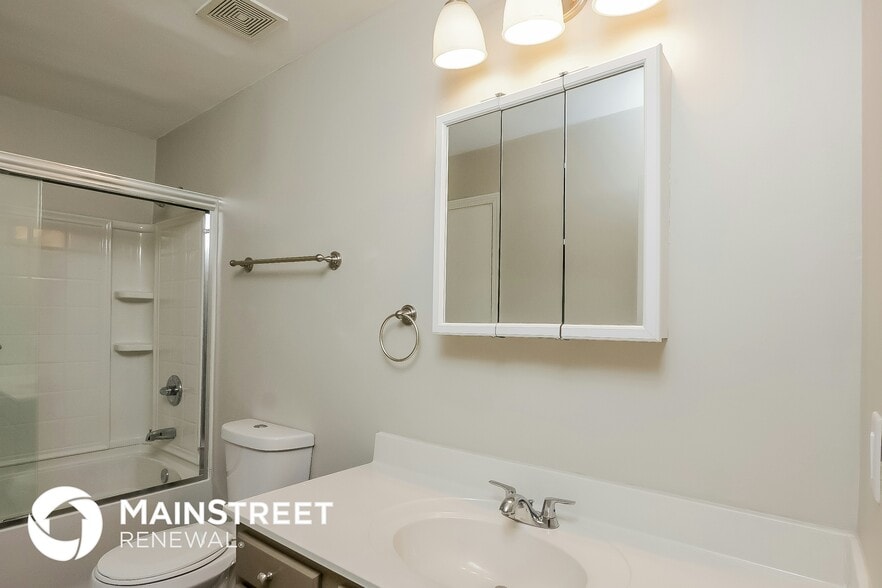Building Photo - 12318 Crosswinds Dr