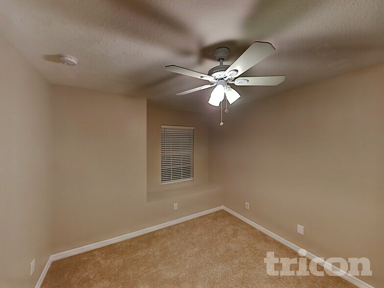 Building Photo - 2841 Butterfly Landing Dr