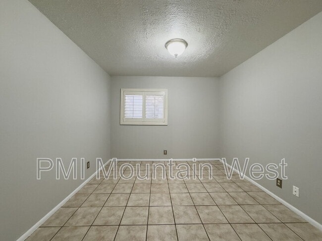 Building Photo - 1123 S 1500 E