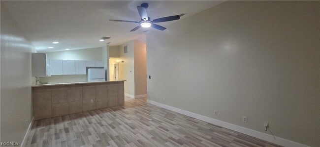 Building Photo - 1019 SE 12th Terrace