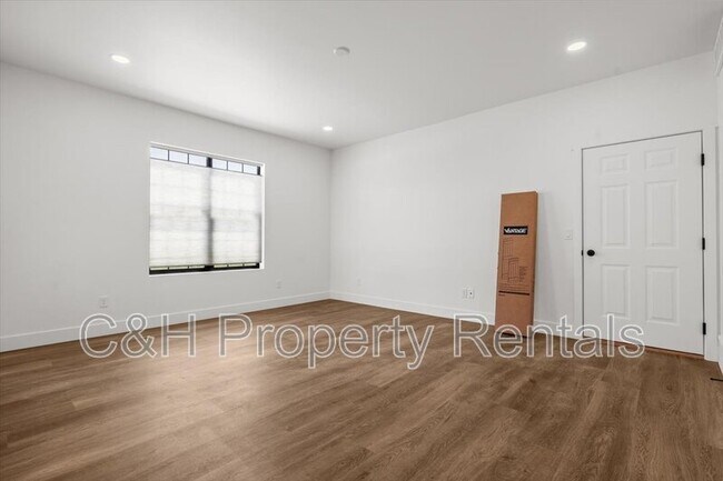 Building Photo - 5421 Apple Rose Ln