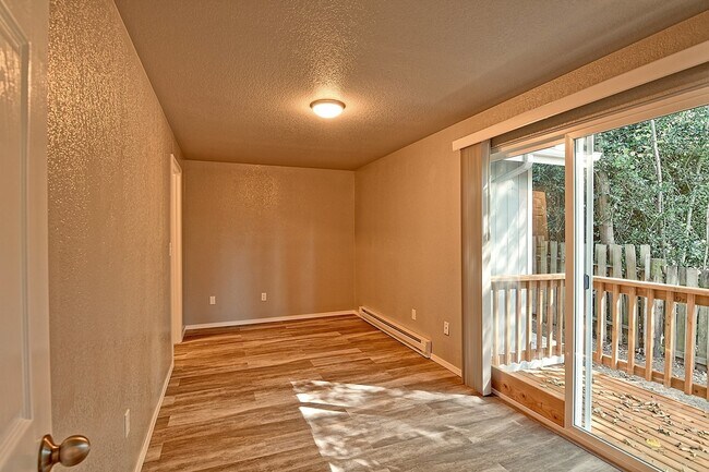 Building Photo - 15115 40th Ave W
