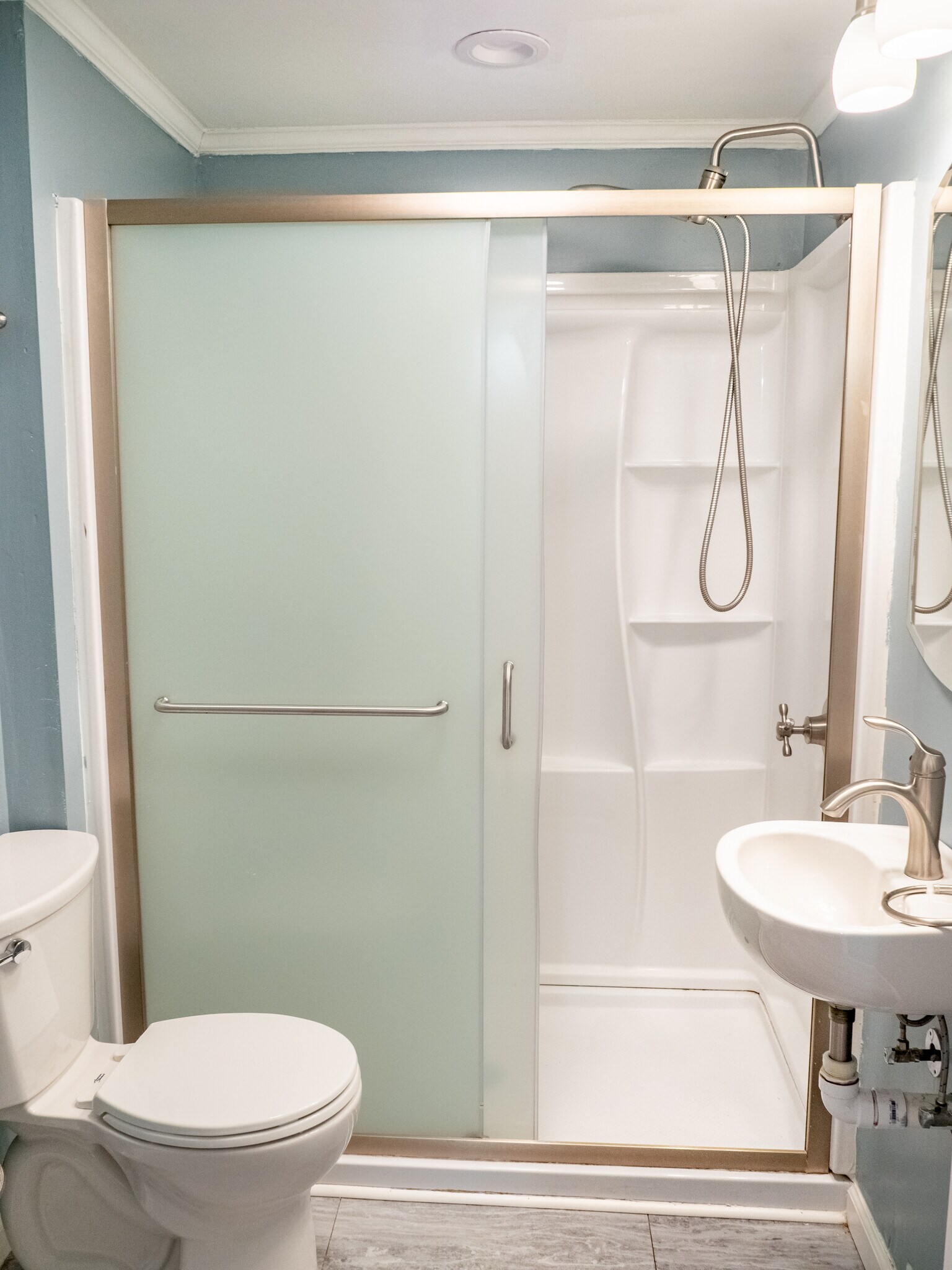First floor bathroom - 225 Cooper St