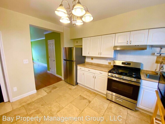 Building Photo - 2 br, 1.5 bath House - 305 S Lehigh St