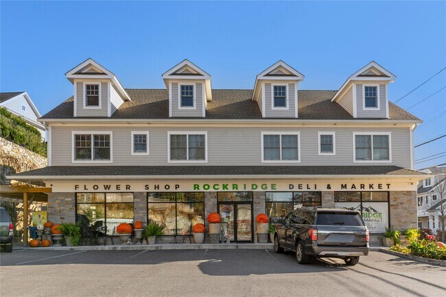Primary Photo - 280 Purchase St
