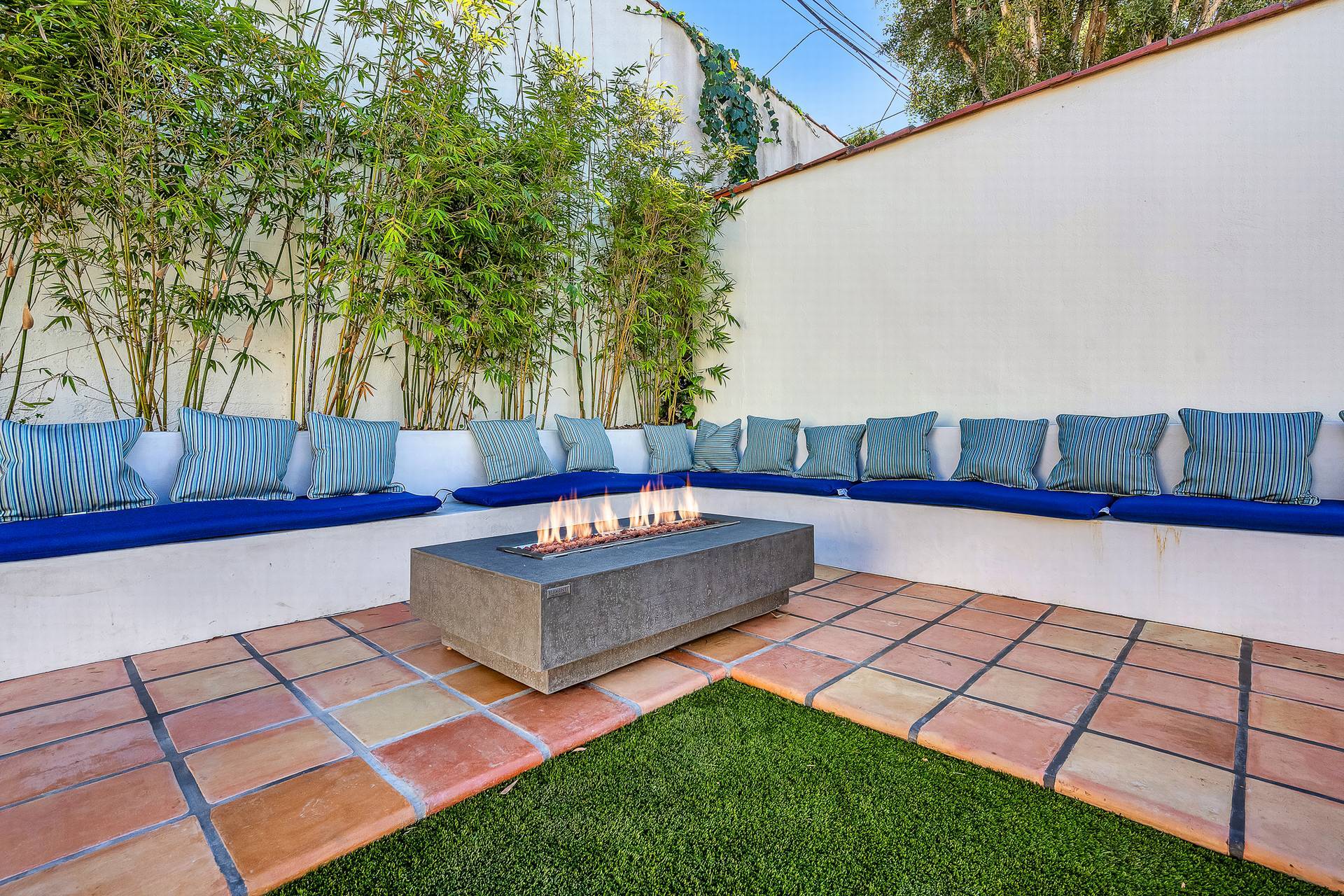 Building Photo - 920 S Spaulding Ave