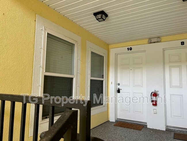 Building Photo - 13864 Herons Landing Way