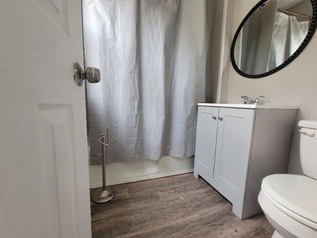 Building Photo - 5219 Vandalia Ave