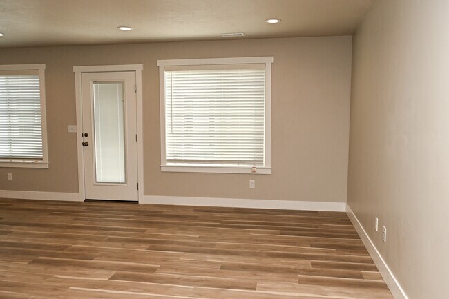 Building Photo - 2781 W 4140 S