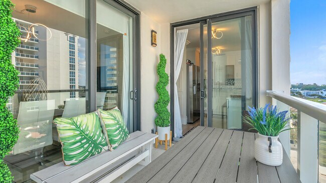 Building Photo - 1000 S Ocean Blvd