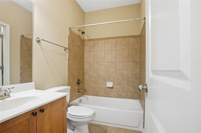 Building Photo - 845 Botanica Way