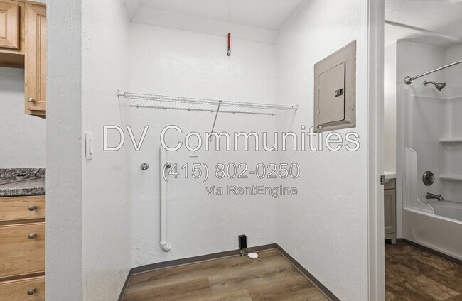 Building Photo - 47803 Harris St