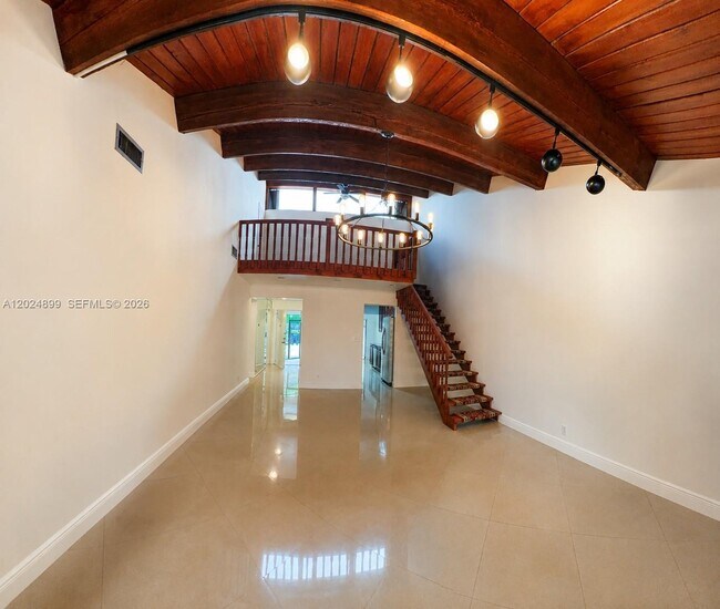 Building Photo - 6620 Tiburon Cir