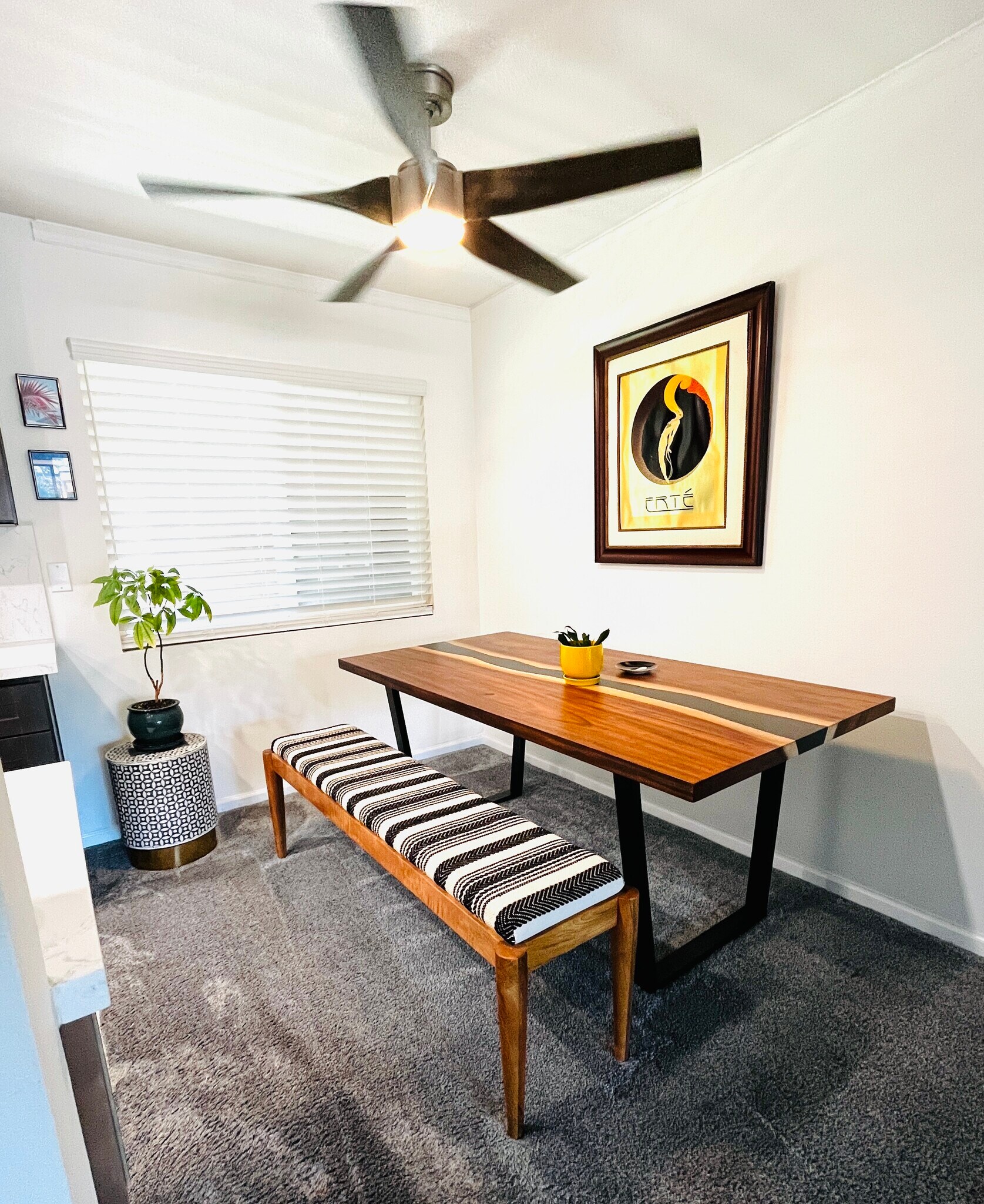 Dining area - 6600 Warner Ave