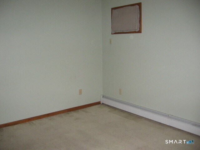 Building Photo - 219 Nichols Dr