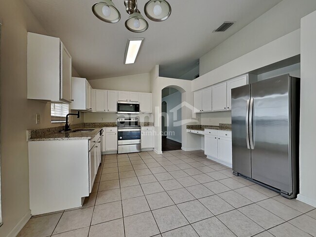 Building Photo - 11340 Misty Isle Ln