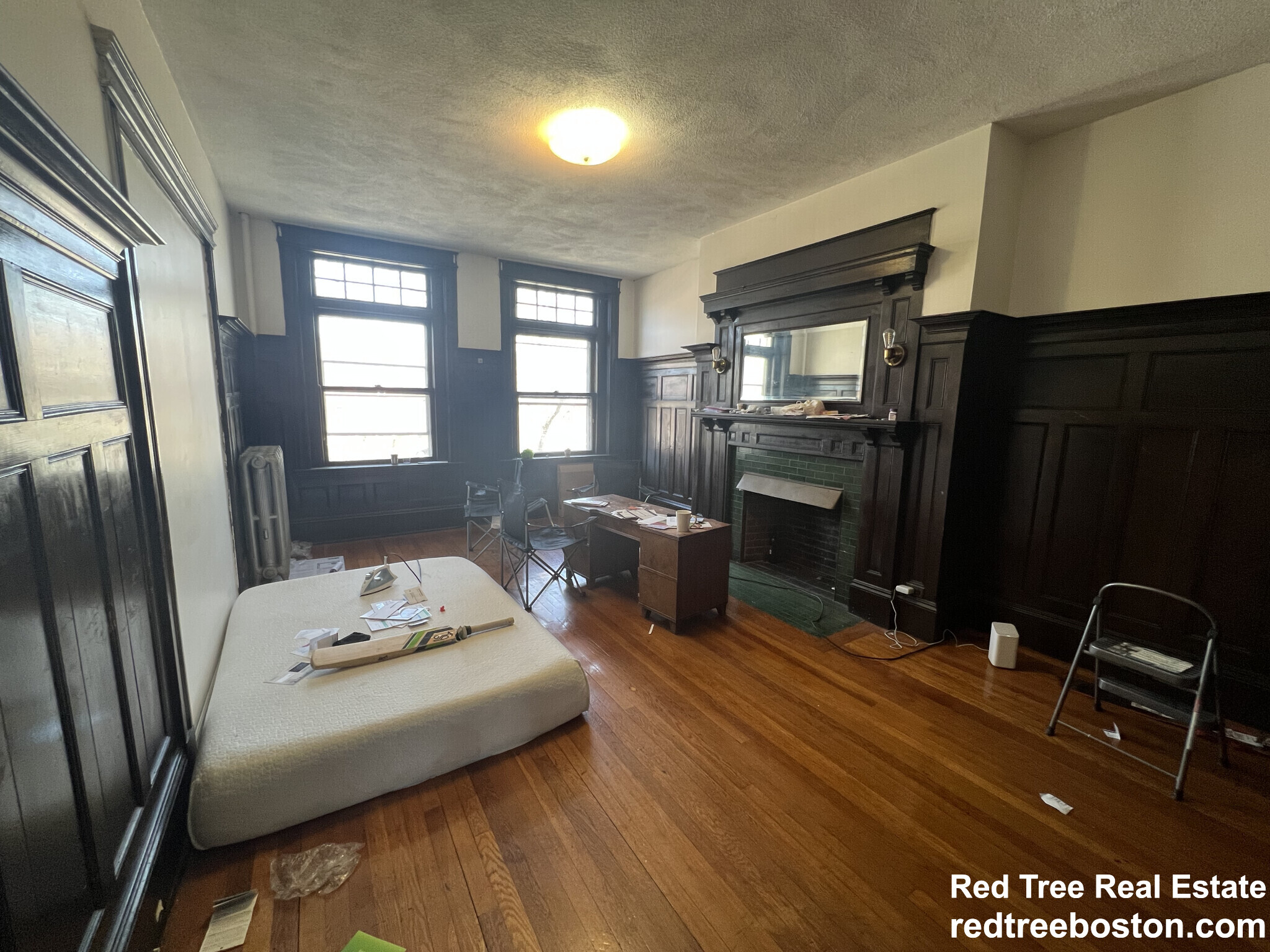 Building Photo - 1905 Beacon St