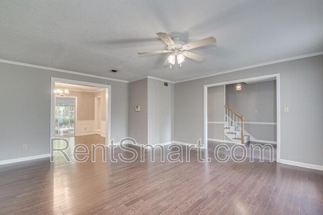 Building Photo - 2453 Riverlook Dr