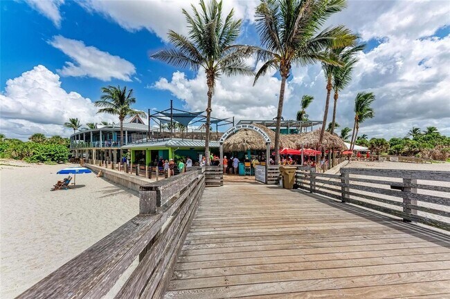 Building Photo - 1307 Primrose Rd