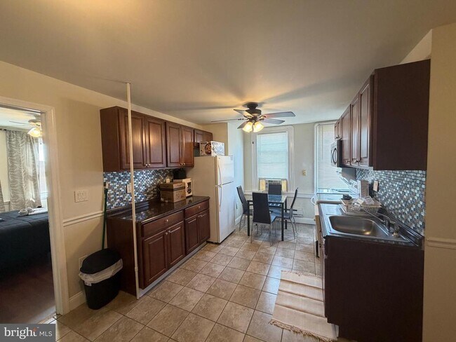 Building Photo - 7105 Rising Sun Ave