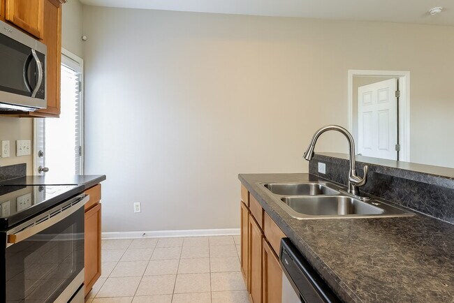 Building Photo - 812 Old Forester Ln