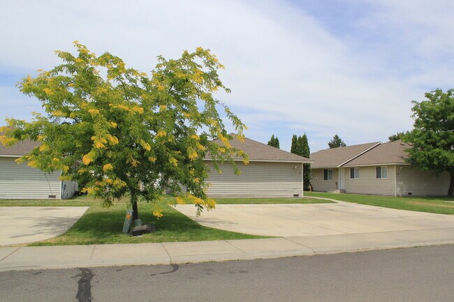 Building Photo - 1017 E 19th Ave