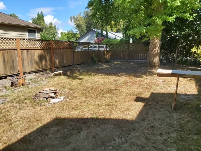 Building Photo - Johnson Duplex