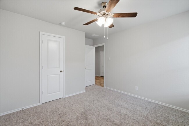 Building Photo - 312 Blanco Dr