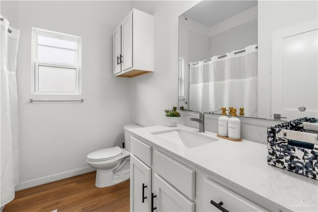 Building Photo - 25 West St