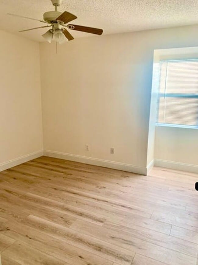 Building Photo - 107 Gibraltar St