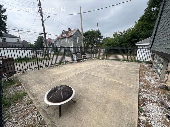 Building Photo - 65 W 8th Ave