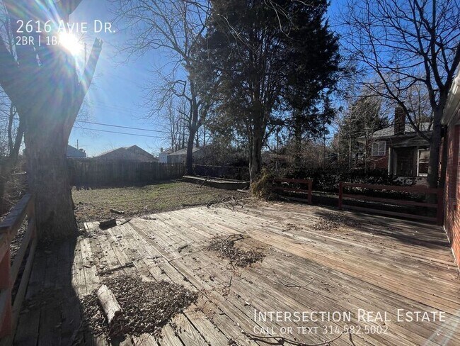 Building Photo - 2616 Avie Dr