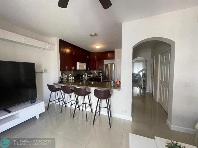 Building Photo - 4221 SW 157th Ave