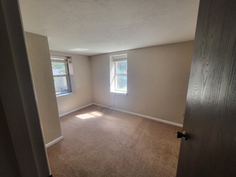 Bedroom - 306 Amabell St