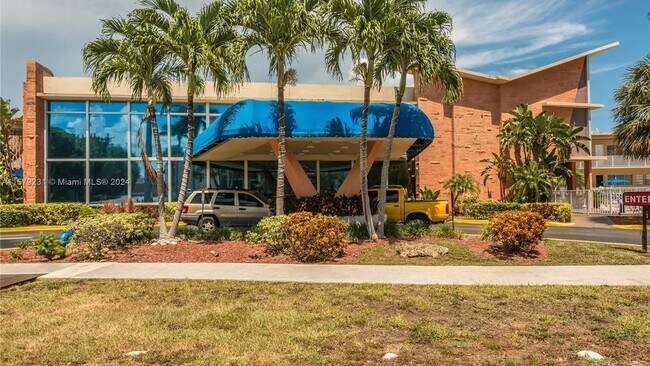 Building Photo - 26 Diplomat Pkwy