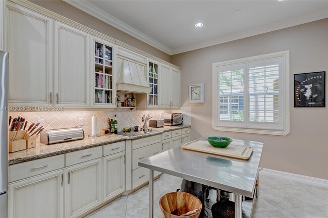 Building Photo - 345 Chambord Terrace